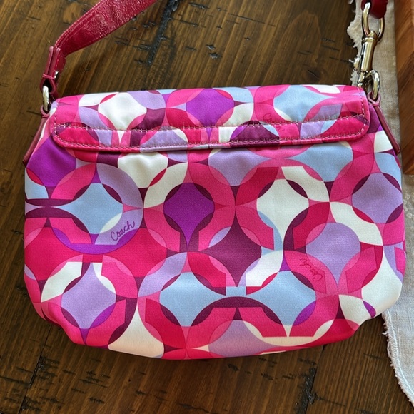 Coach Poppy wristlet/mini bag - Picture 2 of 6